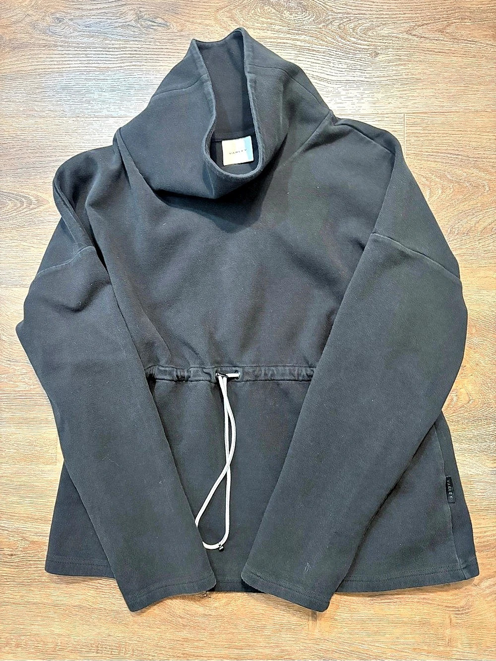 Varley Freya Sweatshirt Black Drawstring Funnel Neck Pullover size Small